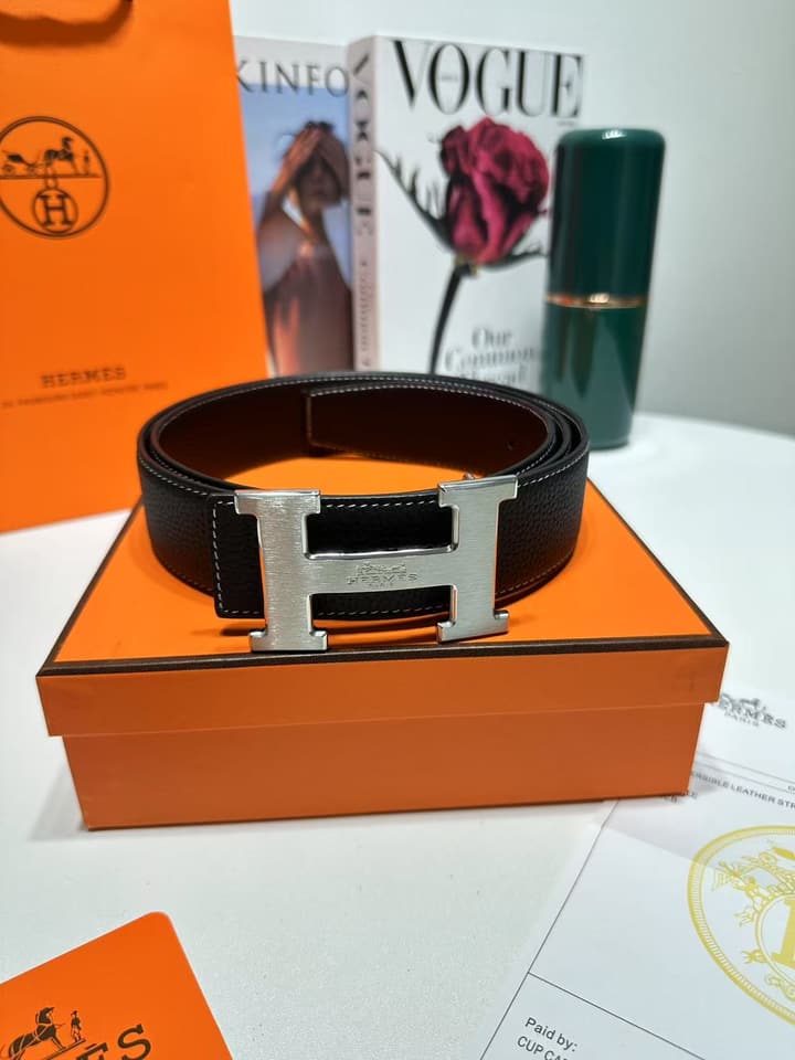 Hermès Men's Top-Layer Cowhide Pin Buckle Belt in Black With Silver Buckle