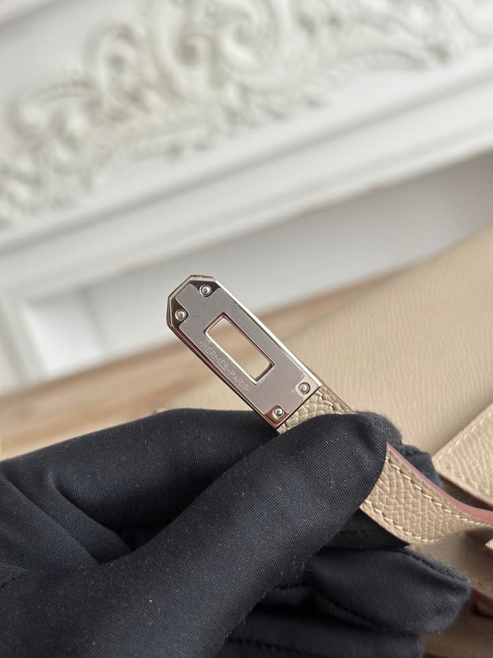 Hermès Kelly Mini Bag – 22cm in Cool Taupe