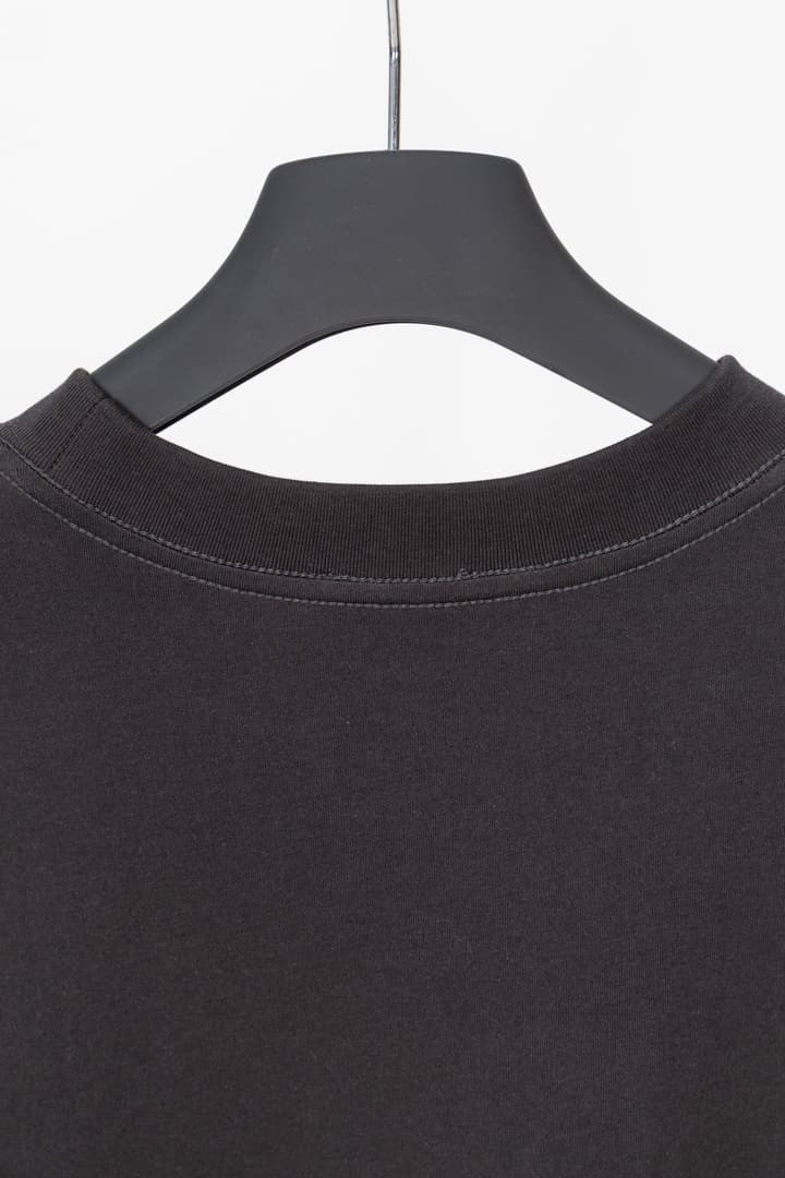 Dior Ribbon Logo Short-Sleeved T-Shirt – 2026 Spring Collection in Dark Grey