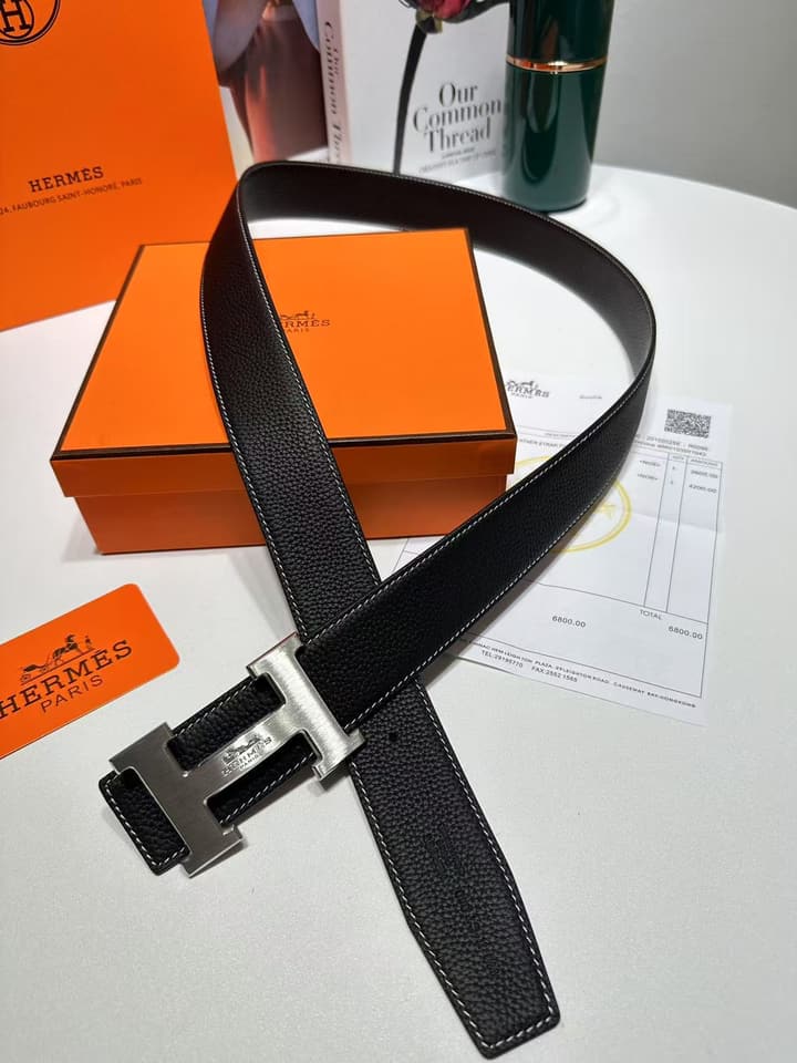 Hermès Men's Top-Layer Cowhide Pin Buckle Belt in Black With Silver Buckle