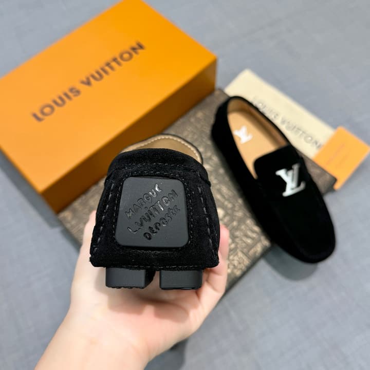 Louis Vuitton Men's Suede Driving Shoes in Black Suede