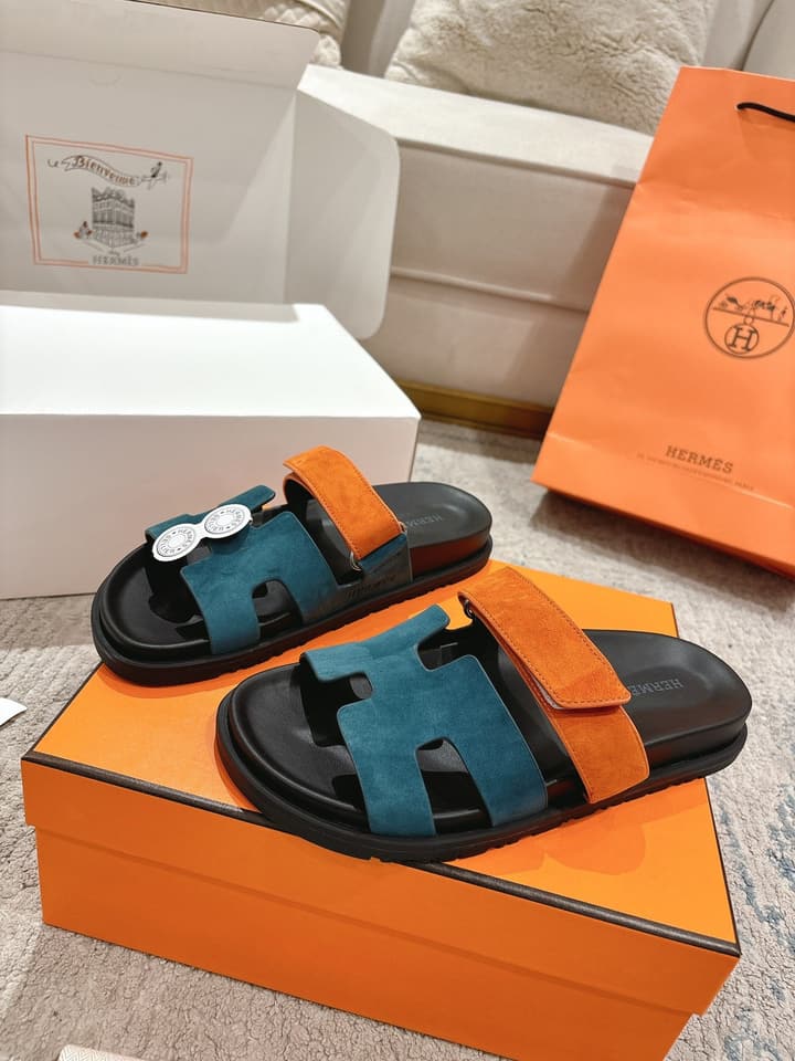 Hermès Chypre Leather Unisex Slides – 2023SS in Blush Pink