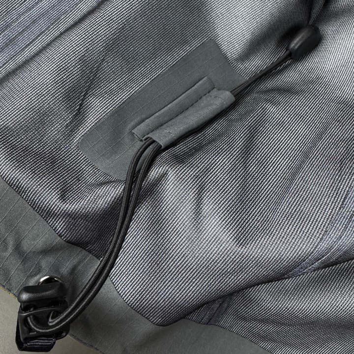 Arc'teryx Alpha LEAF Jacket GEN2 Hard Shell in Wolf Gray Hard Shell Jacket