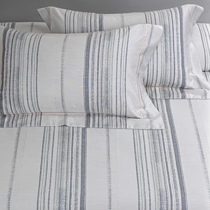Hotel Grand Pima Cotton & Silk Jacquard Four-Piece Bedding Set in Cool Gray Jacquard
