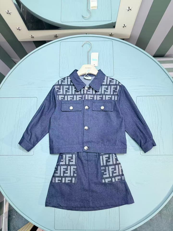 Fendi Kids Washed Denim Two-Piece Set – 2025SS in Dark Washed Blue Denim Set
