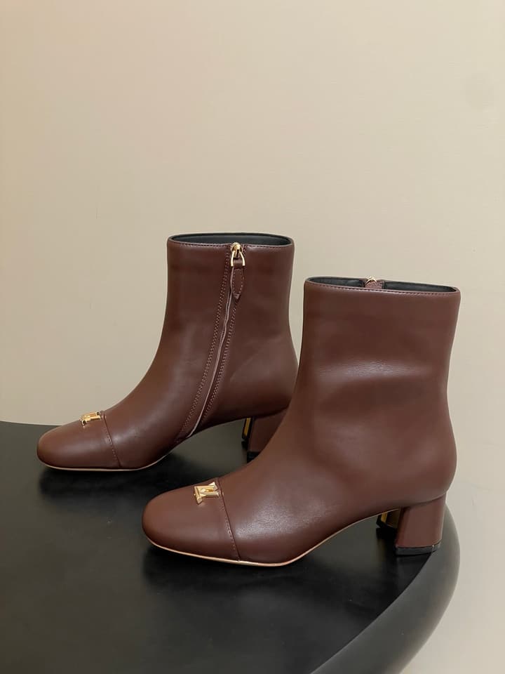 Louis Vuitton LV Swing Metal Heel Ankle Boots – 25SS Autumn/Winter Collection in Black