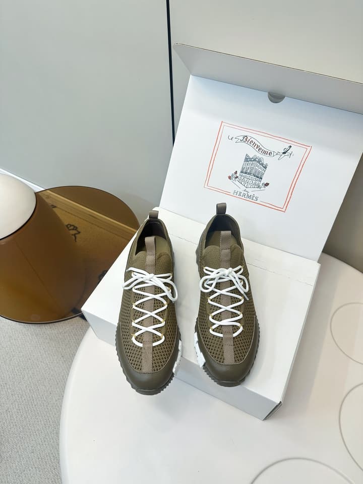 Hermes Classic Couple's Casual Sneakers in Light Beige