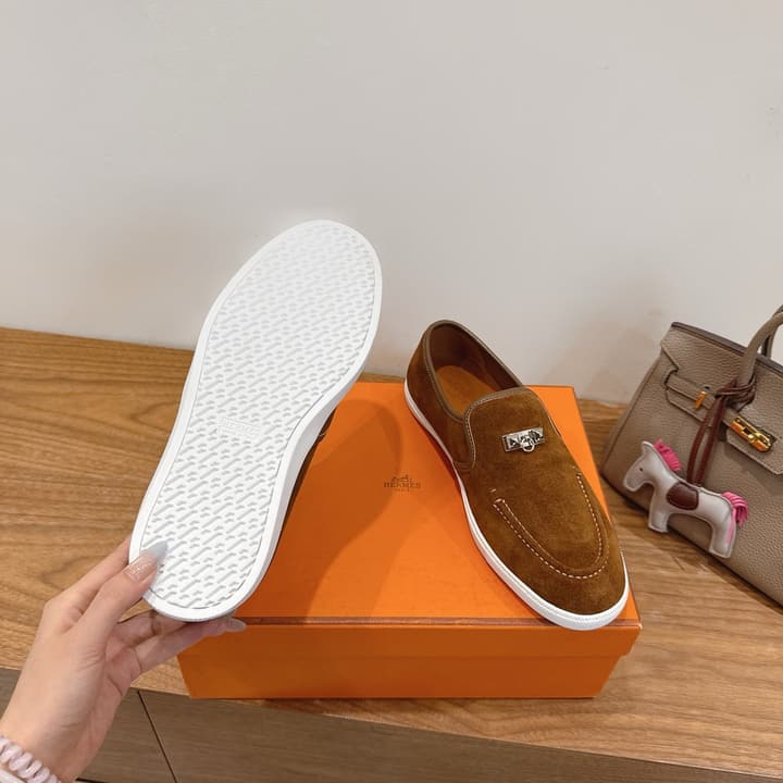 Hermès Classic Unisex Sandals – SS25 New Arrival in Beige