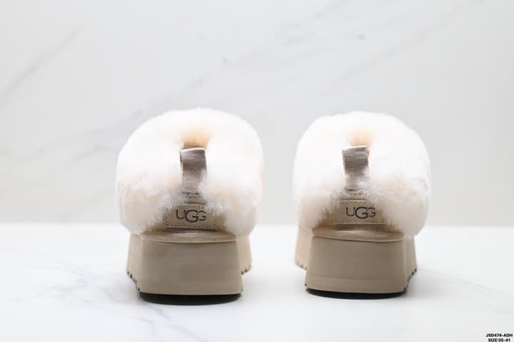 UGG Dakota Slip-On Snow Boots in Chestnut Suede