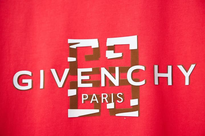 Givenchy Classic Logo Short-Sleeve T-Shirt – 26SS in Black