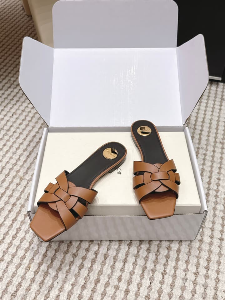 Saint Laurent Melody Square Toe Flat Sandals – 2026SS in Burgundy Patent