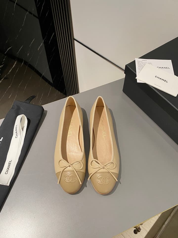 Chanel Classic Ballet Flats in Shiny Black