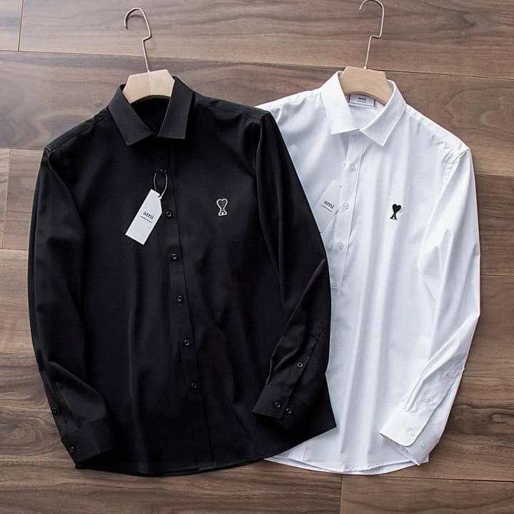 AMI Paris Ami de Coeur Long Sleeve Shirt – Autumn Collection in White Shirt / Black Heart
