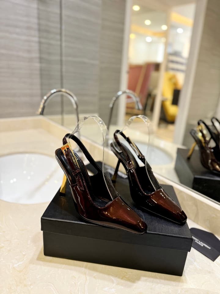 Saint Laurent Square Toe Patent Leather Pumps in Caramel Gloss