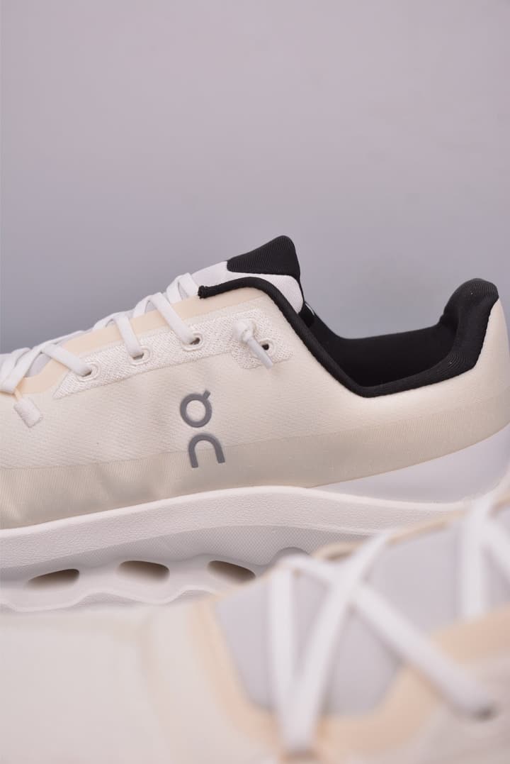 On Cloudmonster Hyper Running Shoes