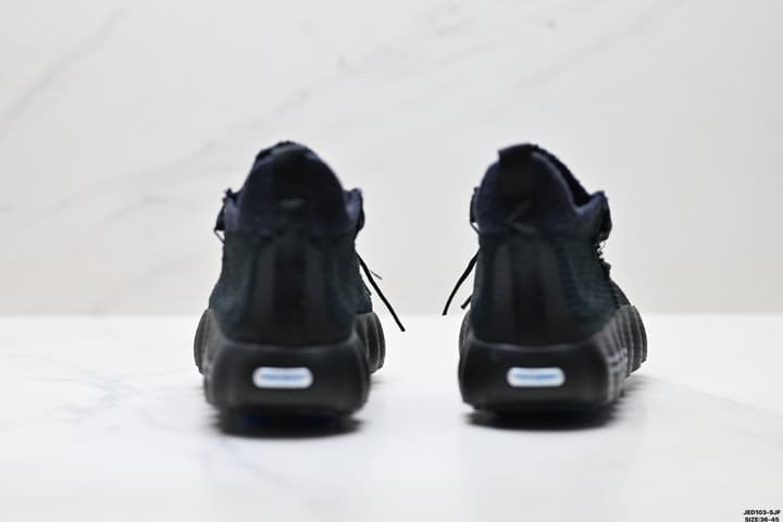 Nike Mind 002 Tech Training Sneakers