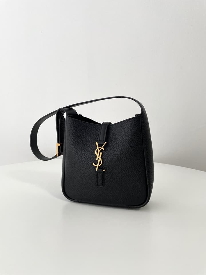 Saint Laurent LE 5 À 7 Soft Hobo Mini – 2024 Collection