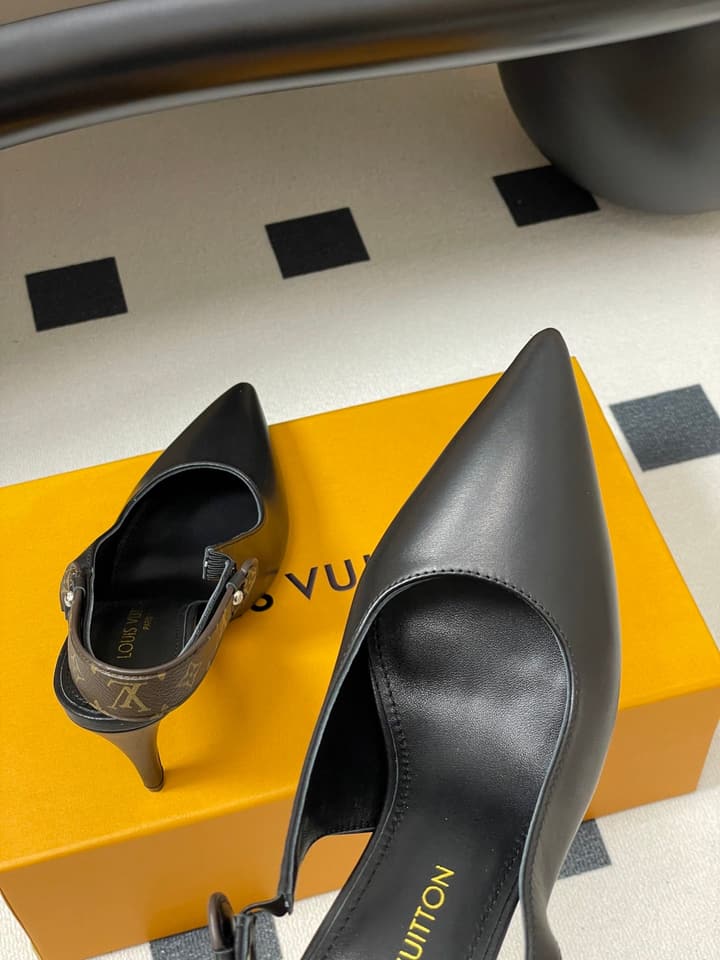 Louis Vuitton Legacy Slingback Pumps – 25SS in Light Grey Patent