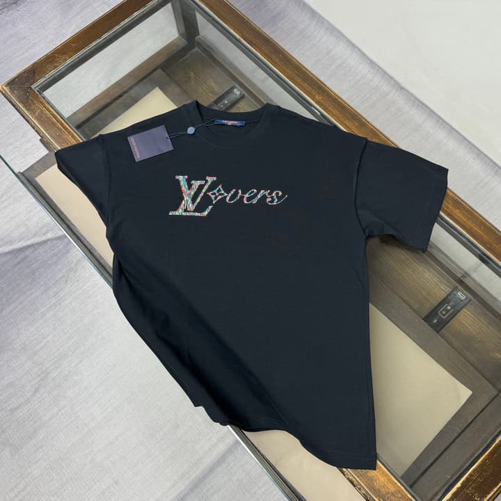 Louis Vuitton Embroidered Logo Oversized T-Shirt – Summer Collection – 26SS in Apricot Colorful LV Lovers
