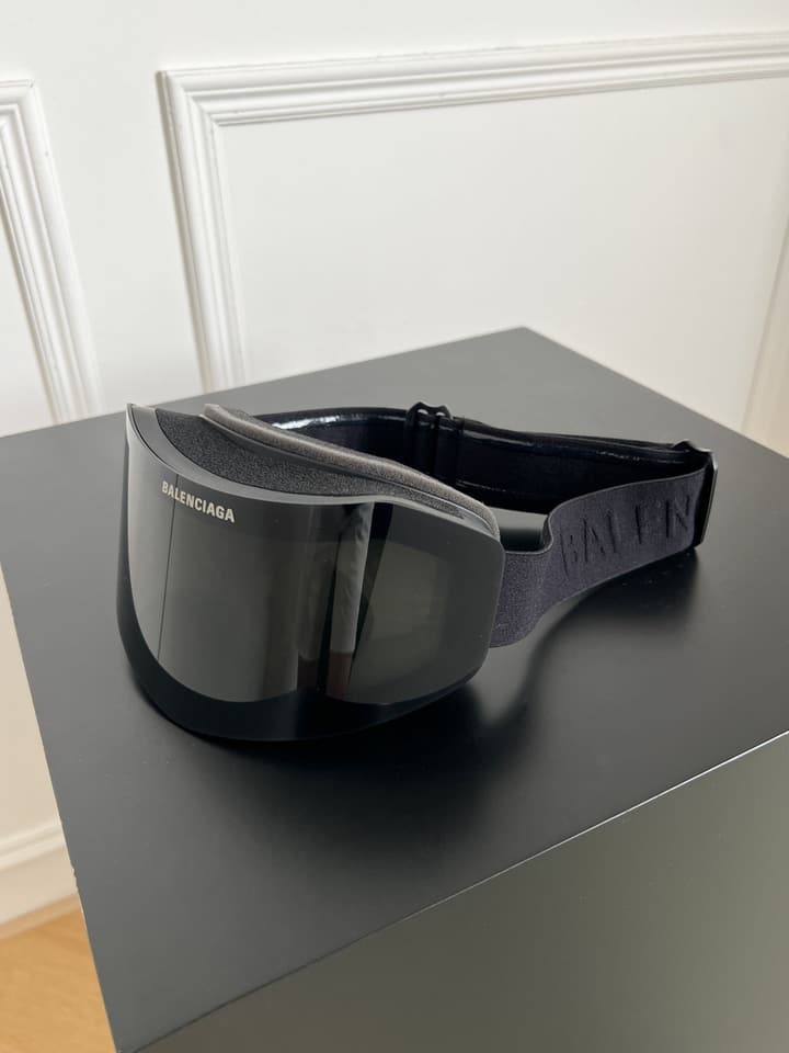 Balenciaga Black Ski Goggles in Black Goggles