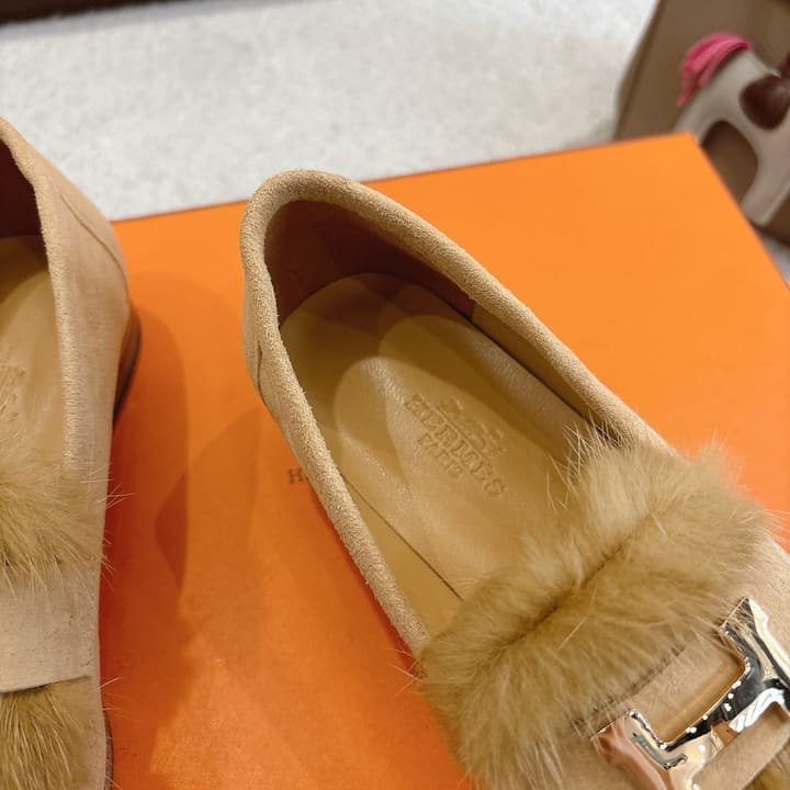 Hermès Mink Suede Loafers & Mules – Autumn/Winter Collection in Pale Tan Suede With Silver Hardware