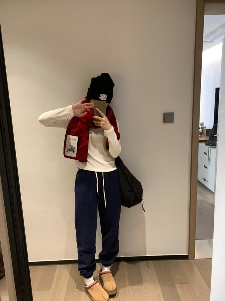 Ralph Lauren Embroidered Fleece Jogger Sweatpants in Black