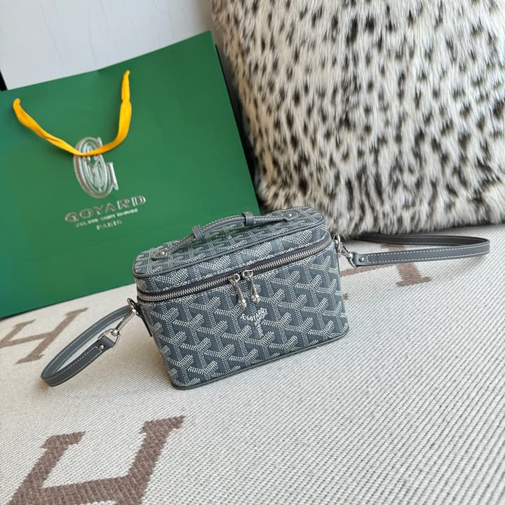 Goyard Muse Mini Vanity Case in Bright Orange Goyardine