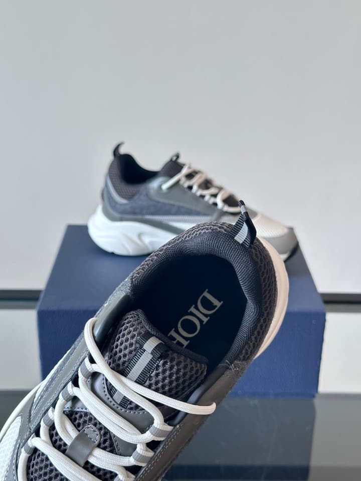 Dior B22 Retro Jogging Sneakers in Black And White Oblique