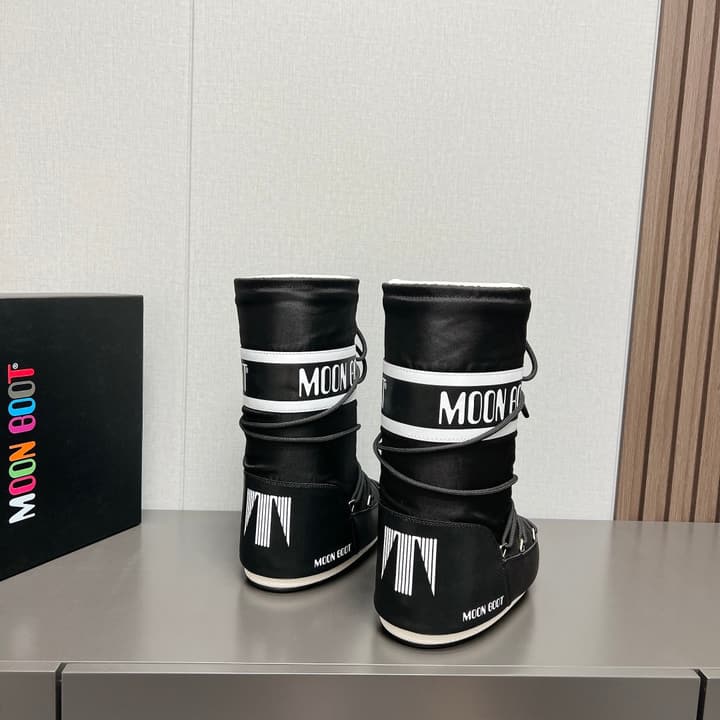Moon Boot 2024FW Snow Boots in Matte Black