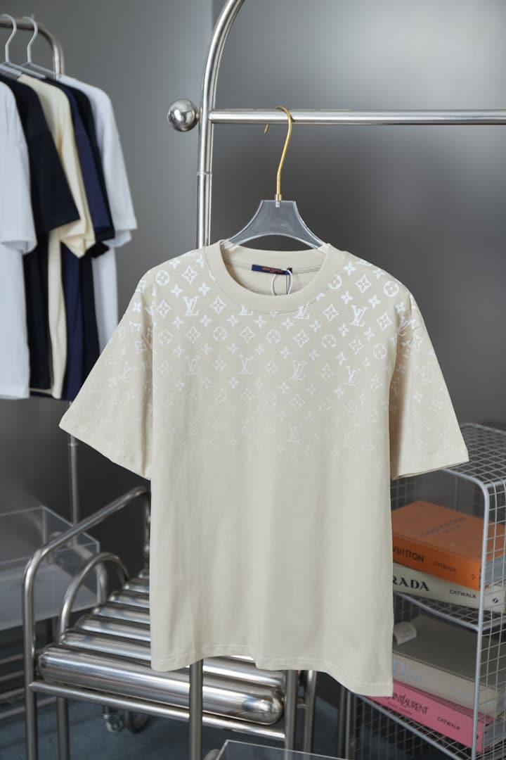 Louis Vuitton Monogram Gradient Oversized T-Shirt – 26SS in Beige Monogram Gradient