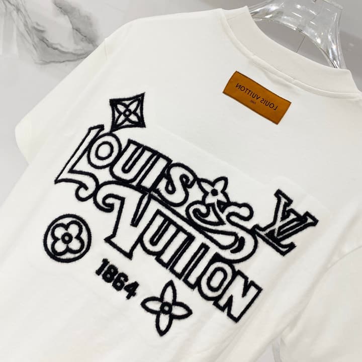 Louis Vuitton 1864 Fringe Logo Cotton T-Shirt in Black