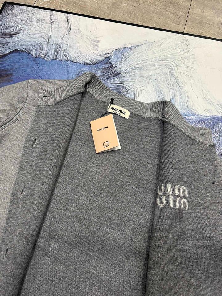 Miu Miu Logo Wool Blend Cardigan – 25FW
