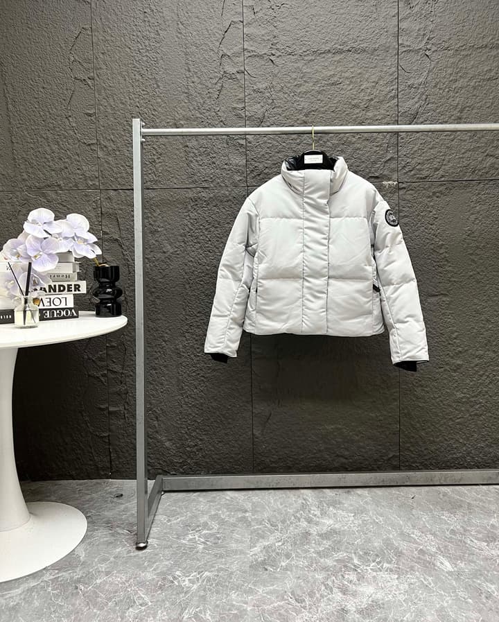Canada Goose Grandview Black Label Short Down Jacket – FW24 in Blush Pink