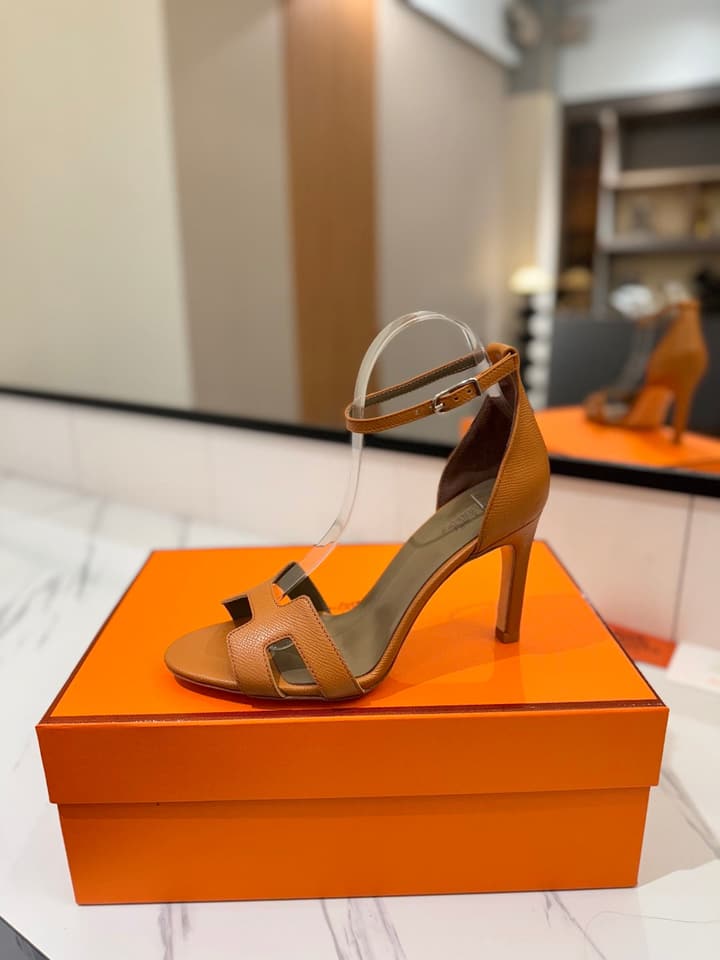 Hermès Classic H Palm Grain Heeled Sandals – 9cm in Black
