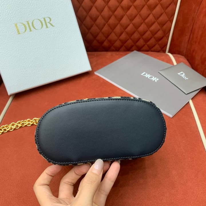 Dior 30 Montaigne Mini Vanity Box Bag