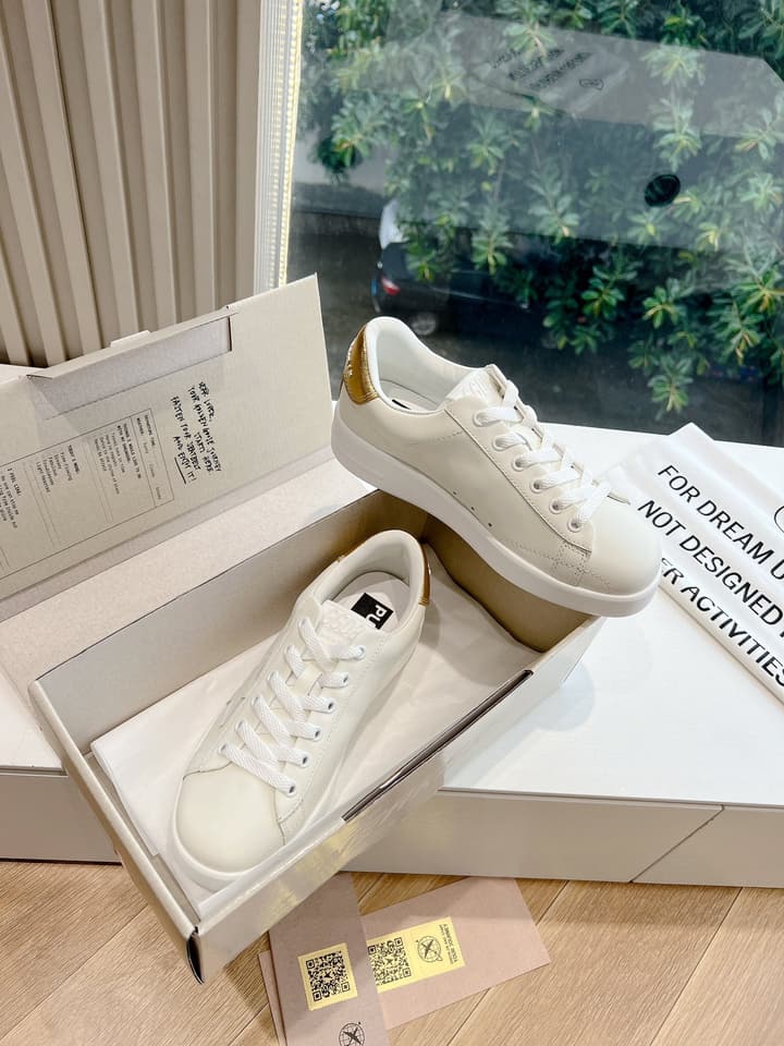 Golden Goose Space Distressed Sneakers – 2024 Collection in White 1