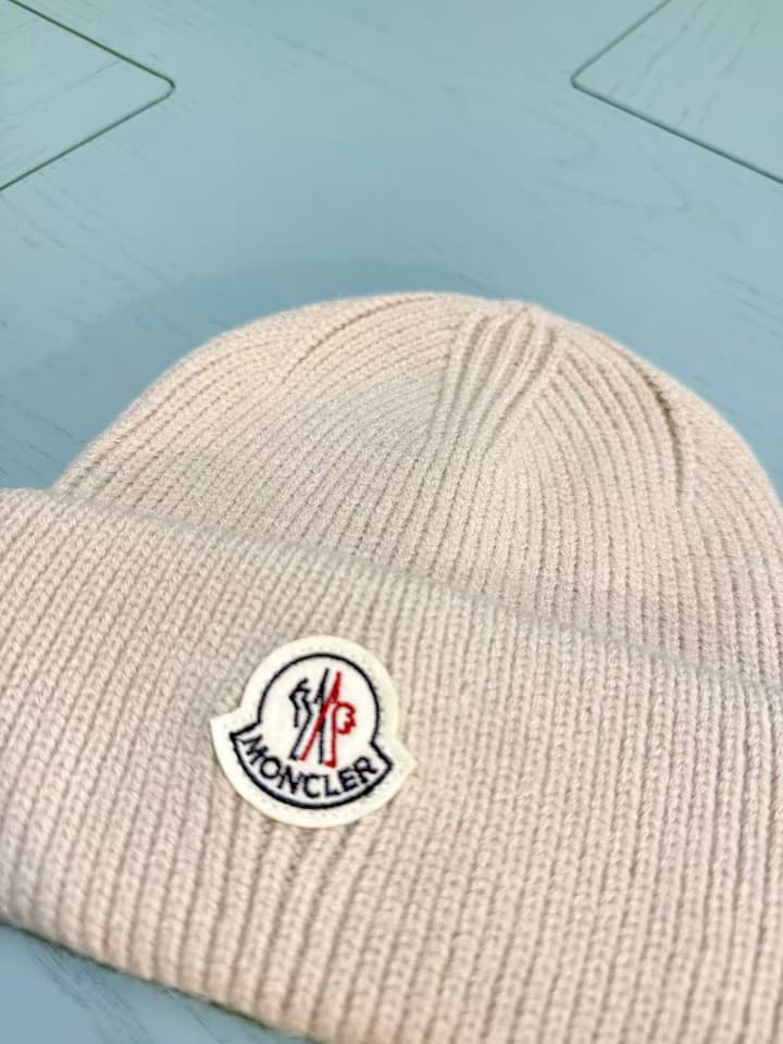 Moncler Classic Jacquard Knit Beanie – Kids Collection – 25FW in Classic Black Beanie