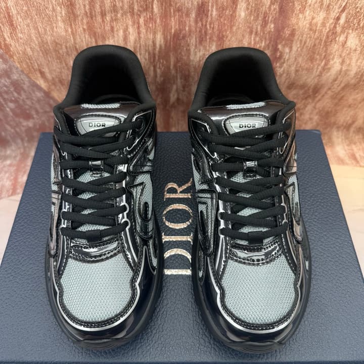 Dior B30 Unisex Sneakers in Glossy Black