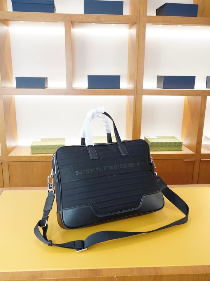 RIMOWA High-Version Crossbody Backpack in Matte Black Briefcase
