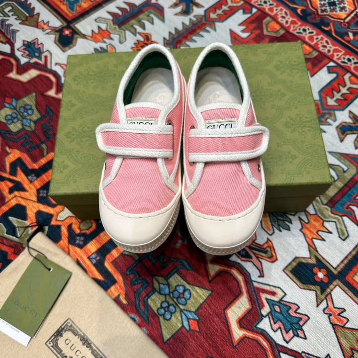 Gucci Kids Footwear – Kids Collection in Beige Plaid Slip-on