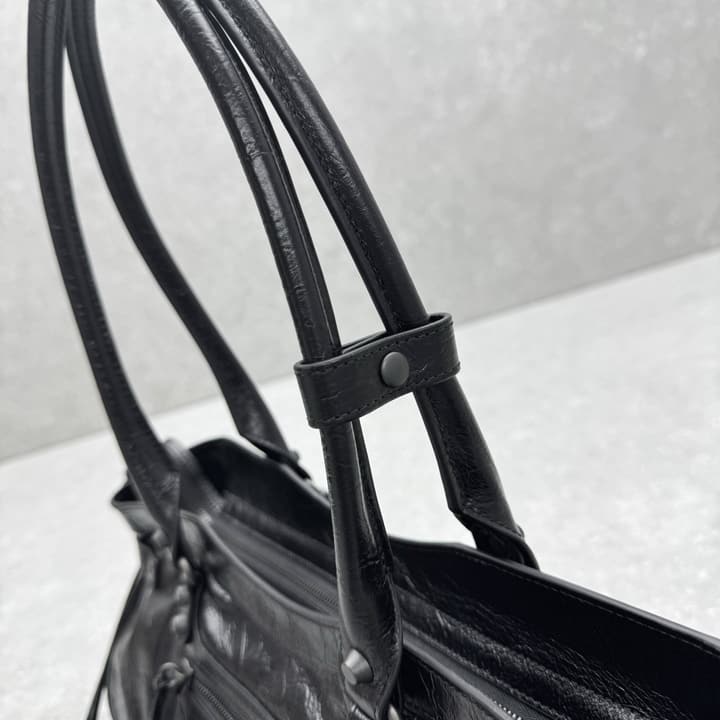 Balenciaga Le City East-West Motorcycle Bag – 2024 Early Autumn Collection in Classic Black