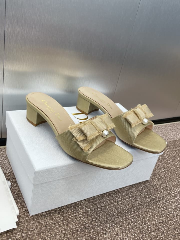 Dior J'Adior Adiorble Tassel Peep-Toe Heeled Sandals – 2025 Spring/Summer Collection in Beige Woven