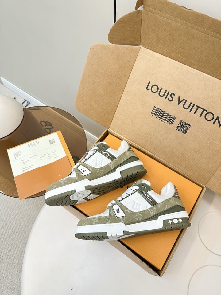 Louis Vuitton LV Trainer Sneakers