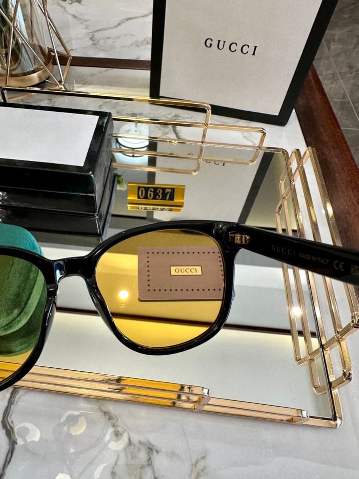 Gucci Polarized Sunglasses in Clear Lenses