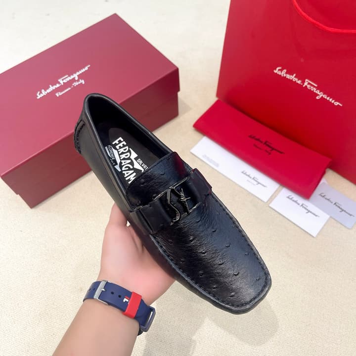 Ferragamo Men's Driving Loafers in Dark Navy Classic Loafer