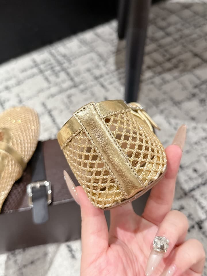 Alaïa Flat Mesh Ballet Flats – 25SS in Golden Beige Mesh