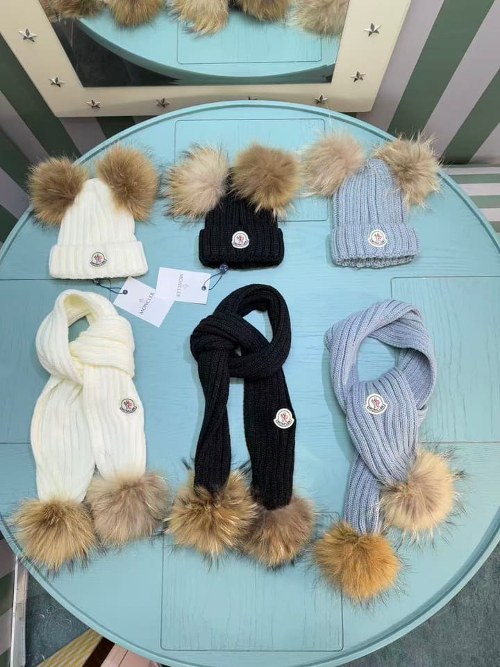 Moncler Kids Double Pom-Pom Hat and Scarf Set – Kids Collection in Black