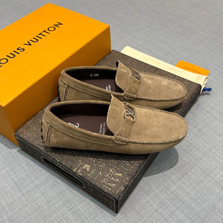 Louis Vuitton Men's Suede Driving Shoes in Black Suede