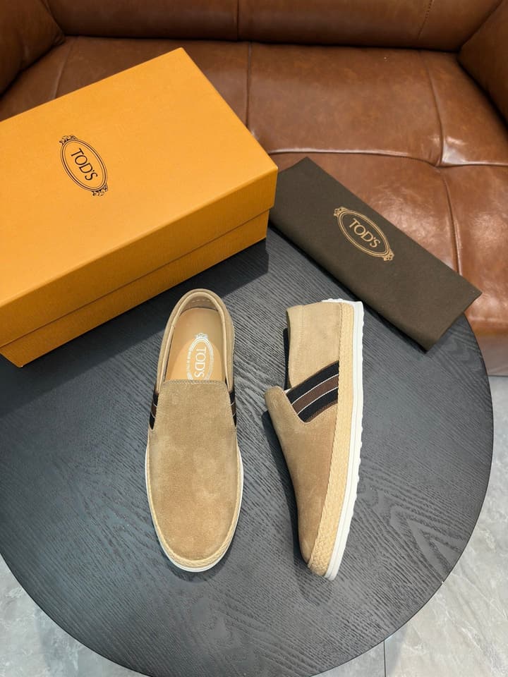 Tod's Suede Calfskin Loafers in Light Grey Suede