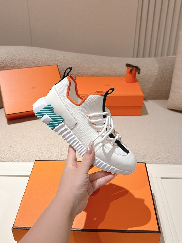 Hermès Classic Couple's Casual Sneakers in All Black